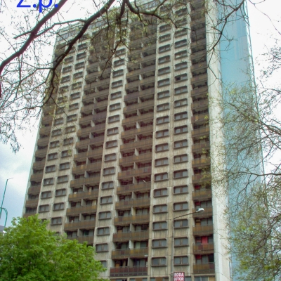 &copy; Zaron Photography